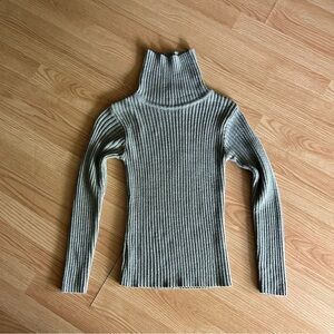 Vintage NYC Gray Turtleneck Sweater Women’s Small